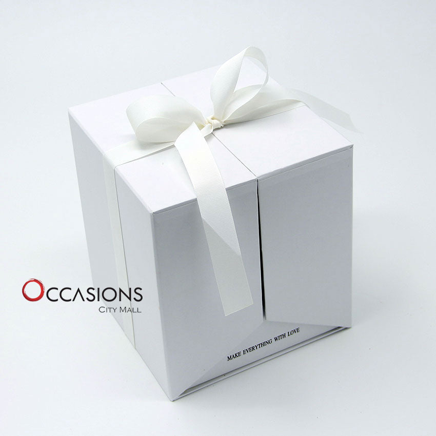 Surprise Roses Box - White - gift-on-line