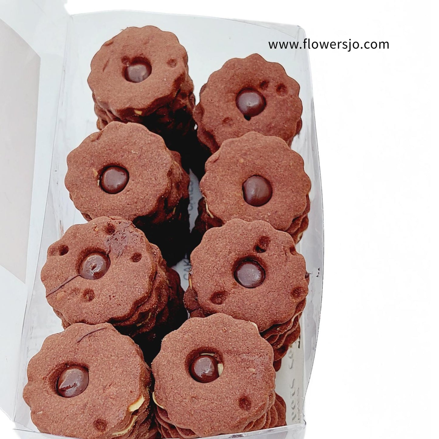 Petit Four Sable Chocolate by Secrets