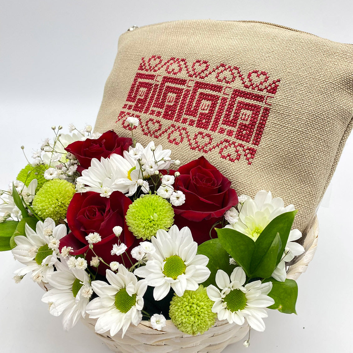 Mom Embroidery Bag with Mixed Flowers